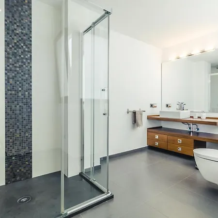 Views Avenue Apartmán