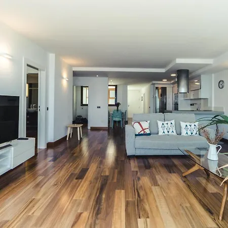 Views Avenue Apartmán *